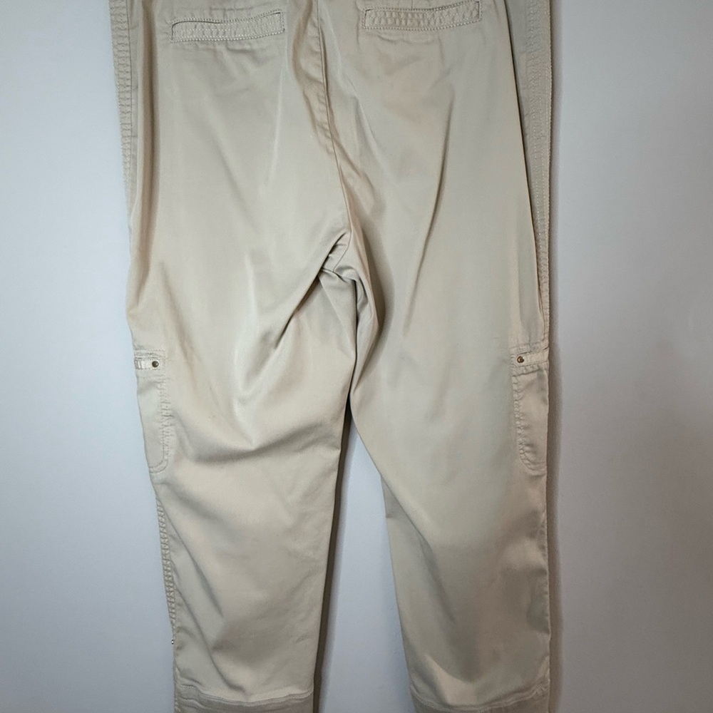 Chico's Beige Cargo Style Utility Pants Women’s Size M Straight Leg Casual - Picture 2 of 9
